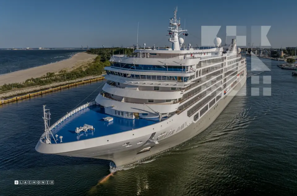 Okładka albumu SILVER DAWN - Passenger (Cruise) Ship