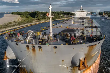 ROLAND OLDENDORFF - Bulk Carrier, IMO 9463633 — frame 9 of 40