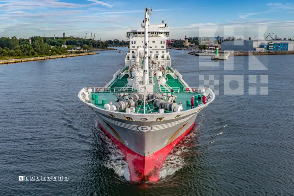 Okładka albumu EXCELLO - Chemical/Oil Products Tanker
