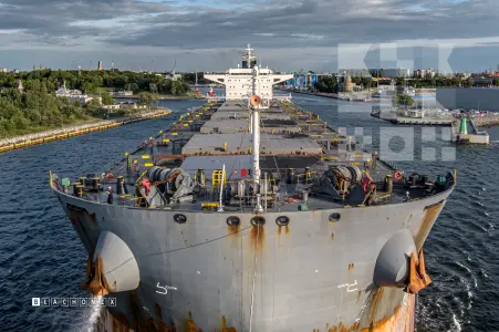 ROLAND OLDENDORFF - Bulk Carrier, IMO 9463633 — frame 6 of 40