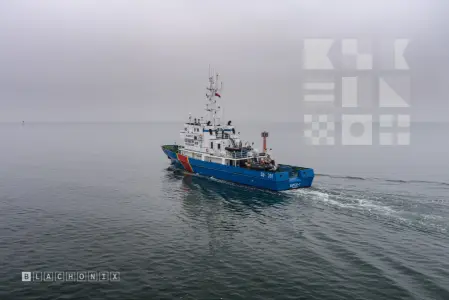 SG-311 ( Kaper 1 ) - Fishing Support Vessel — frame 6 of 14