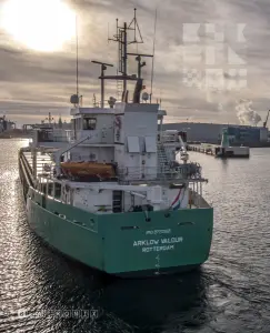 ARKLOW VALOUR - General Cargo Ship — frame 19 of 25