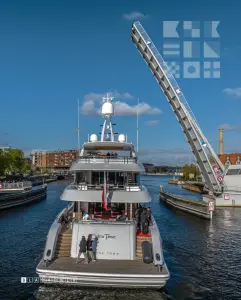 EXTRA TIME - Yacht — kadr 19 z 36