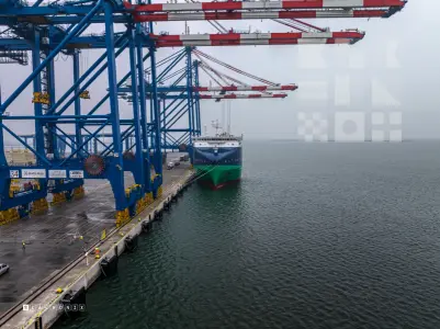 CMA CGM TIVOLI - Container Ship — kadr 3 z 29